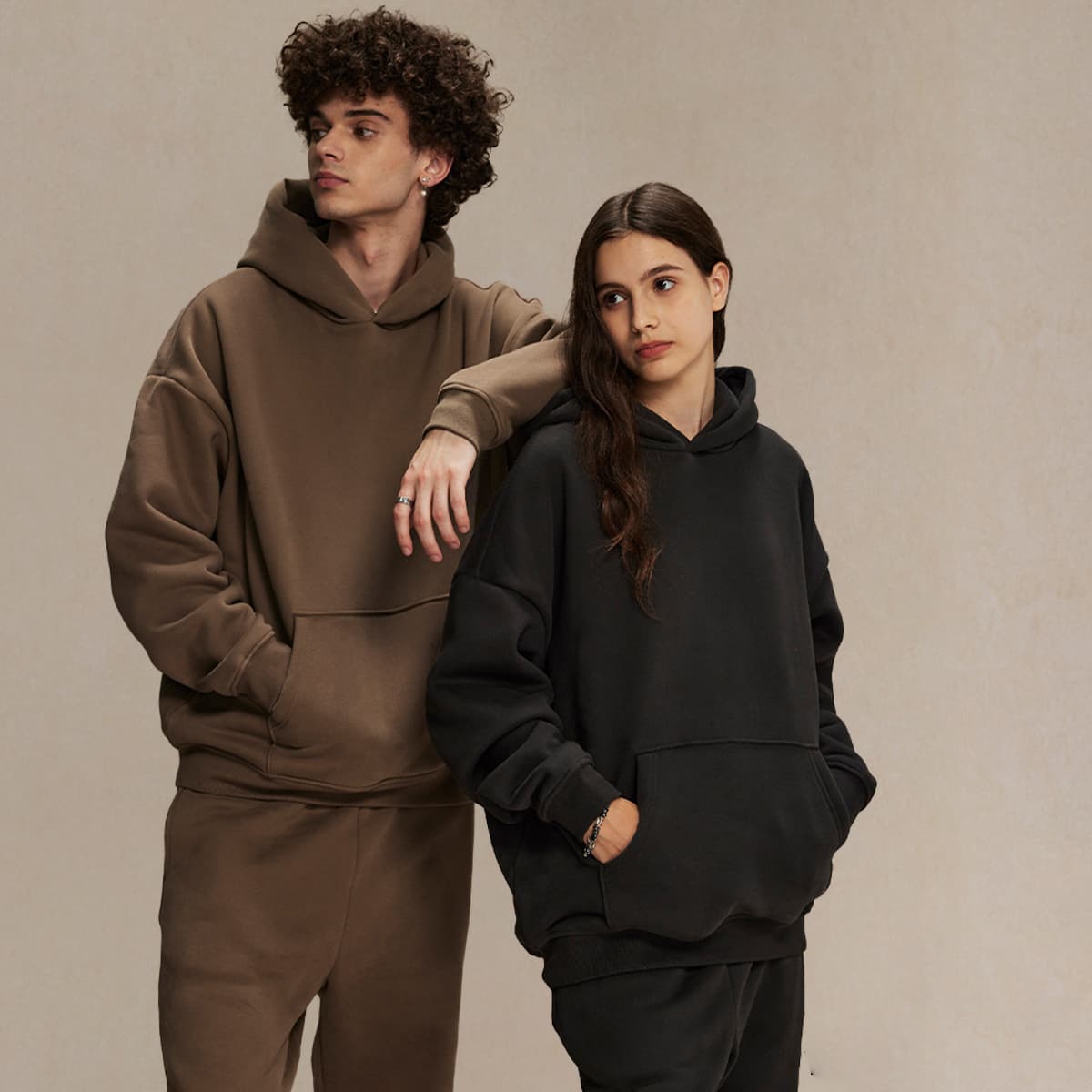 2580 Thick 400Gsm Polar Fleece Oversized Solid Hoodie thumbnail 3