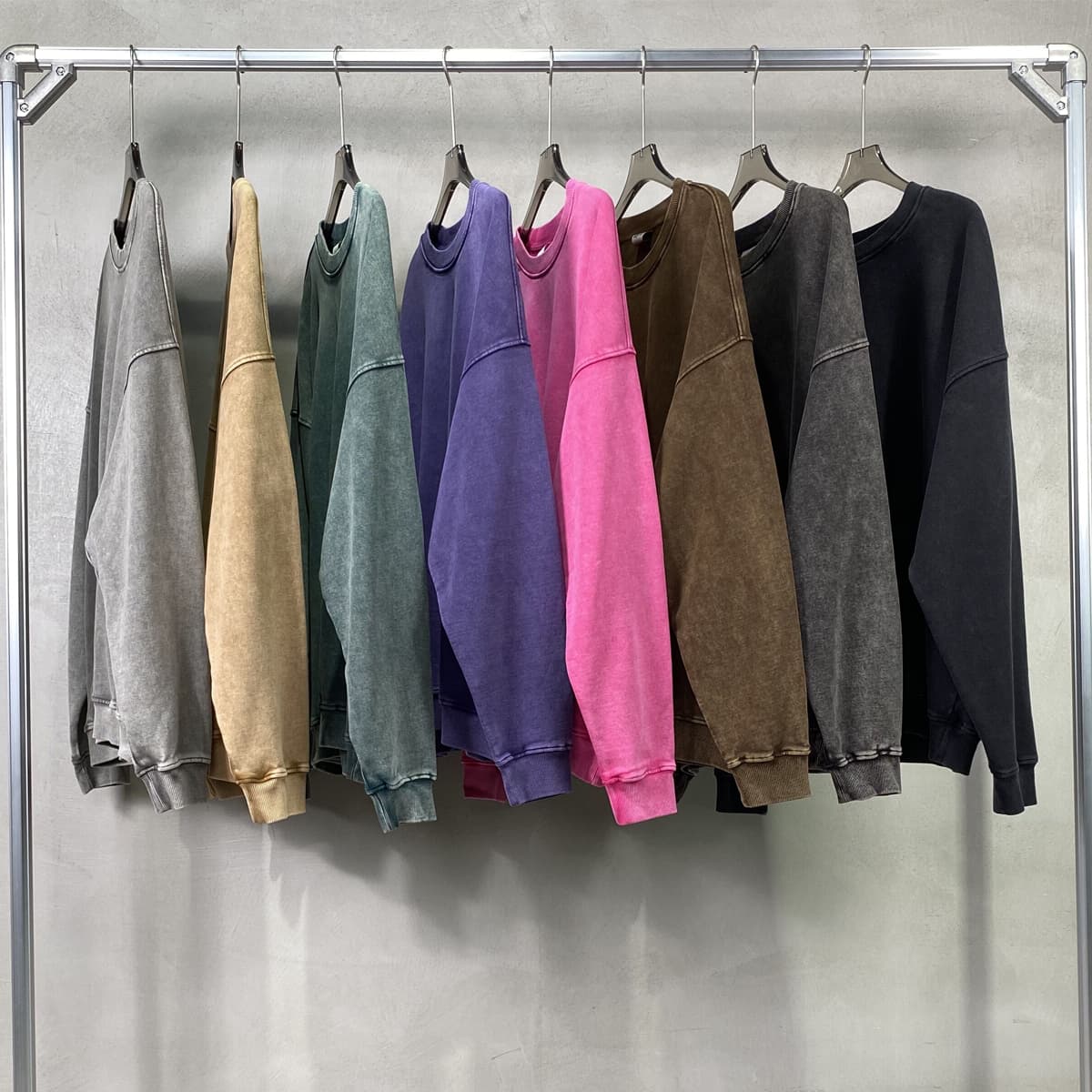 Cotton Terry 420Gsm Oversized Snow Wash Sweatshirt thumbnail 3