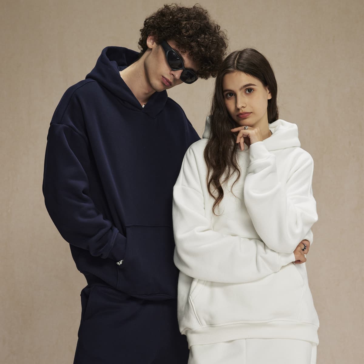 2580 Thick 400Gsm Polar Fleece Oversized Solid Hoodie thumbnail 5